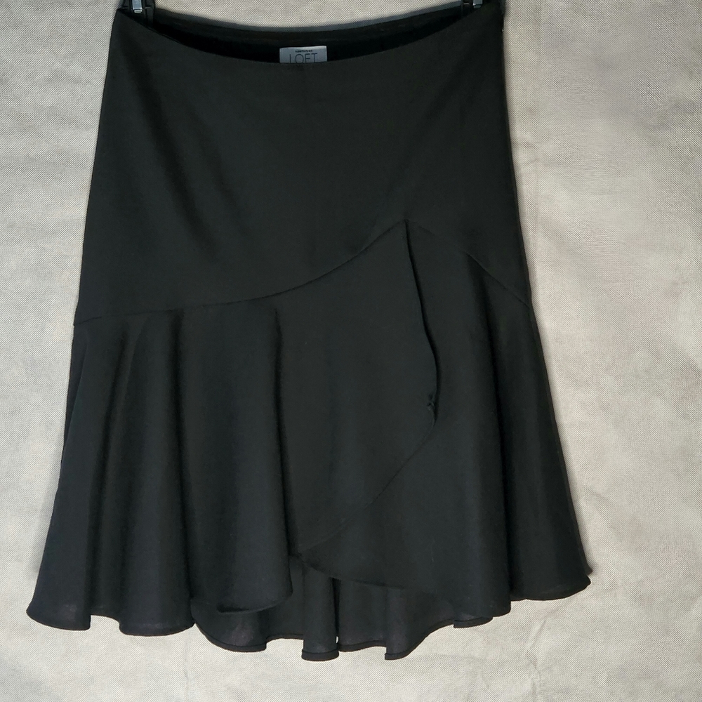 Ann Taylor LOFT Petites Fit & Flirty Wool Skirt